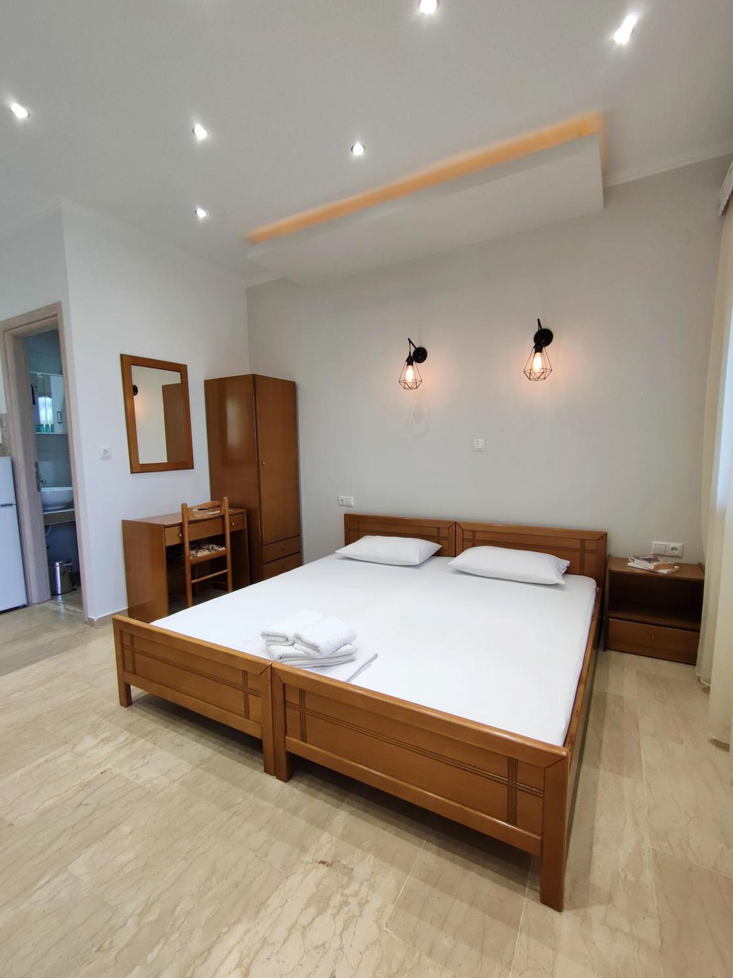 Kapsogeorgis Rooms Коинира Номер фото