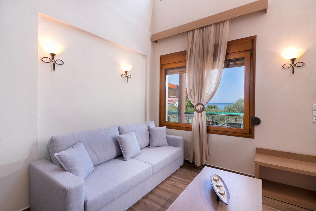 Kapsogeorgis Rooms Коинира Экстерьер фото