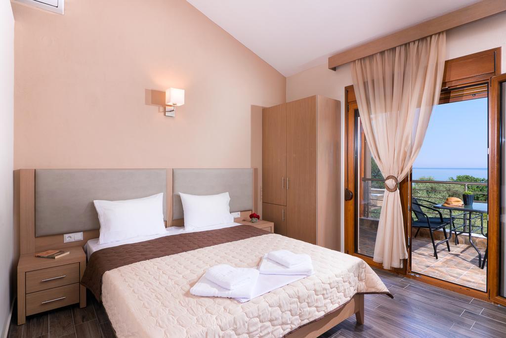 Kapsogeorgis Rooms Коинира Экстерьер фото